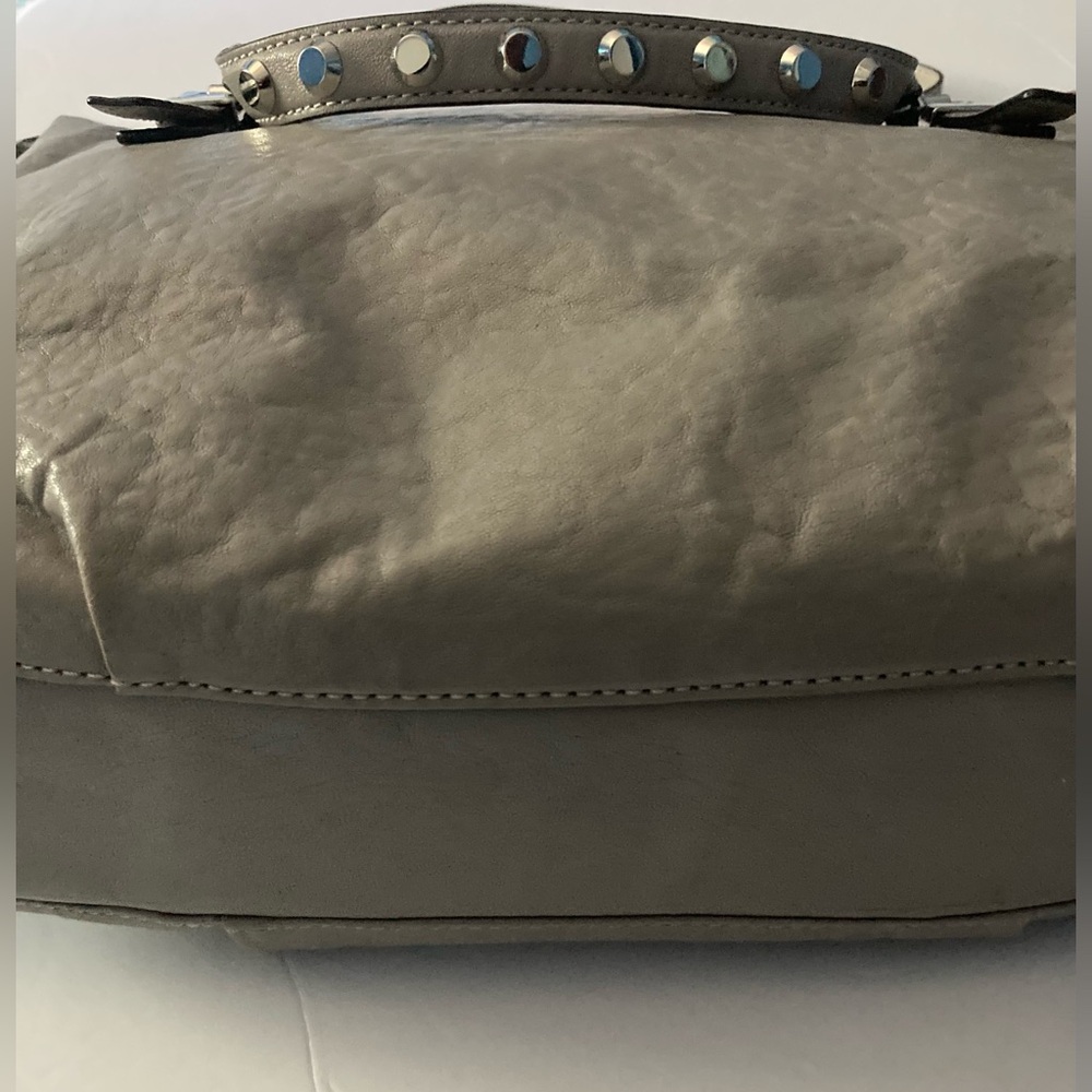 Michael Kors Gray leather bag with studded handles and Shoulder strap - Picture 8 of 13